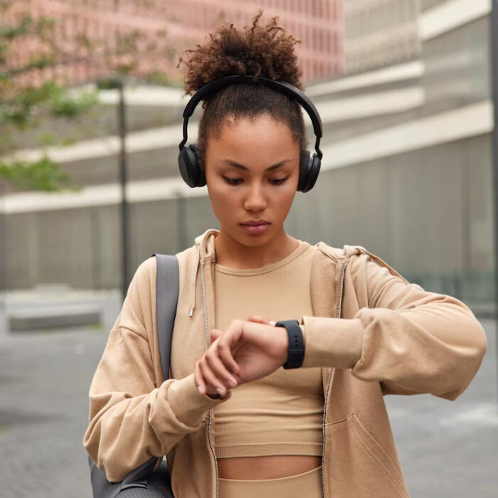 Smartwatches & Fitness Trackers